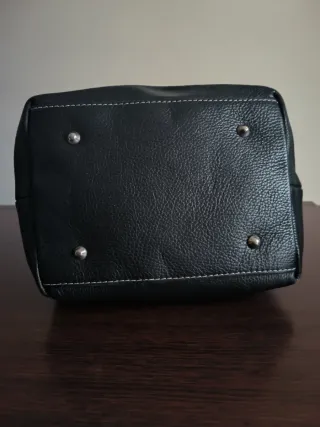 Borsa secchiello pelle nera