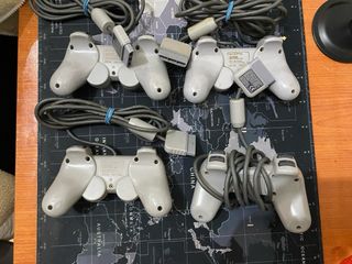 Lote 4 Mandos PS1 da Riparare