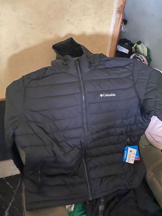 Chaqueta Columbia Negra con Capucha