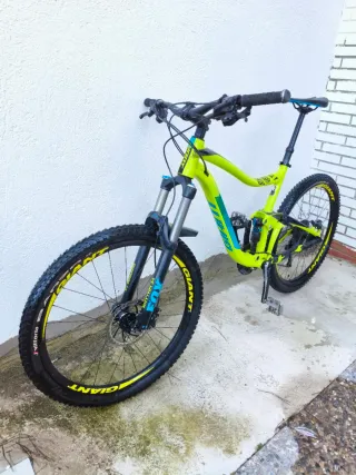 Bicicleta Giant Trance 2 2017