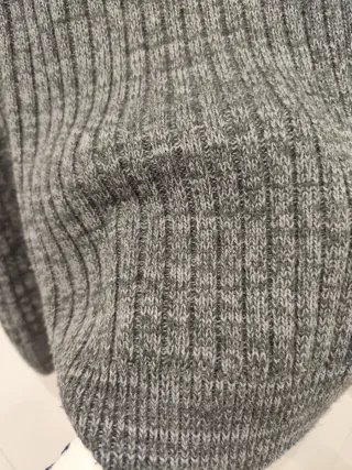 Jersey hombre gris con trenzas