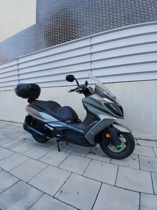KYMCO Super Dink 125cc Maxi Scooter
