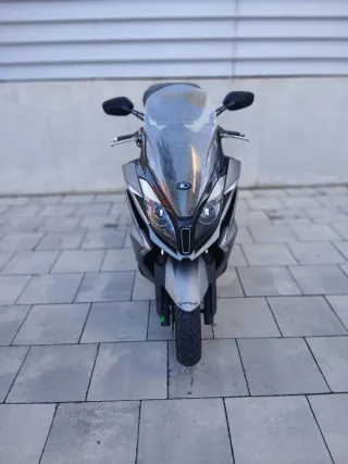 KYMCO Super Dink 125cc Maxi Scooter