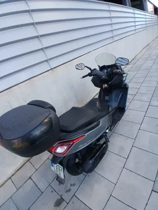 KYMCO Super Dink 125cc Maxi Scooter