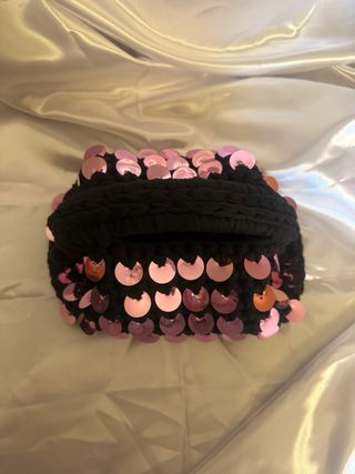 Clutch con paillettes nere e rosa