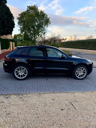 Porsche Macan S