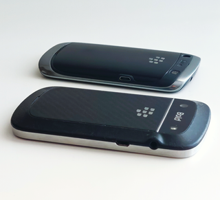 Blackberry Bold Touch 9900 + Curve 9360 **LEGGI**