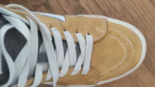 Zapatillas Vans caña media mostaza