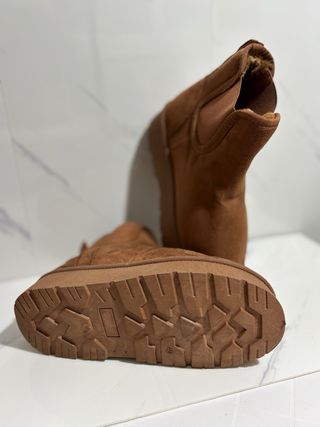 Stivaletti marroni con pelo