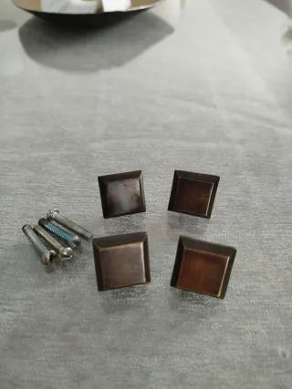 Tiradores de bronce cuadrados (4 unidades)