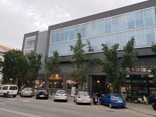 Oficina en venta en El Juncal - Av. de la Paz en Sevilla