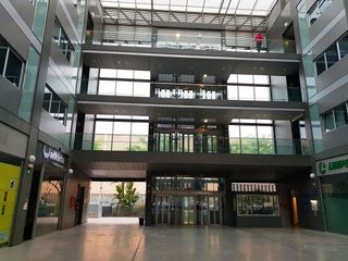 Oficina en venta en El Juncal - Av. de la Paz en Sevilla