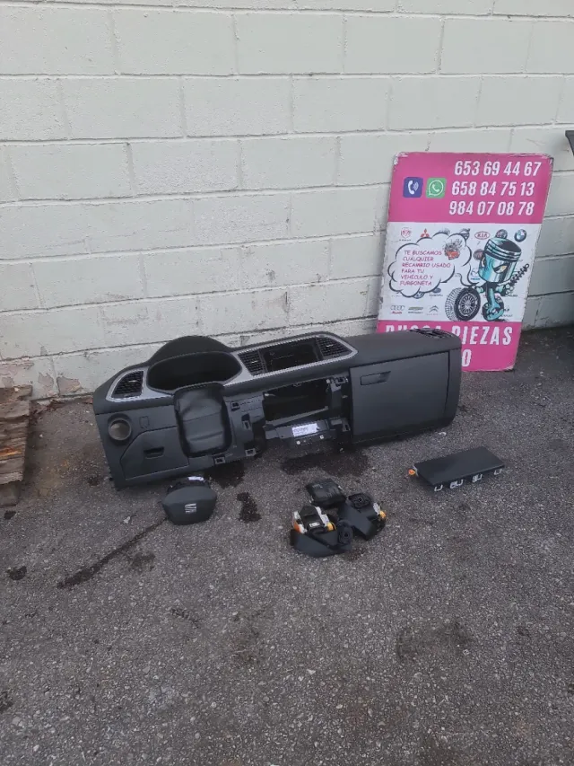 Salpicadero y Airbag Seat León 3