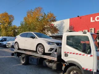 Servicio grúa Asistencia en carretera 636517189