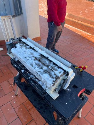 Reparación y mantenimiento de aire acondicionado