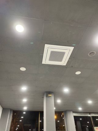 Reparación y mantenimiento de aire acondicionado