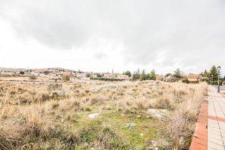 Terreno en venta en Hervencias en Ávila