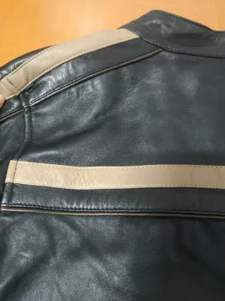 Cazadora de cuero OSX negra