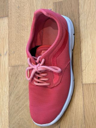 Zapatillas Vans color Coral
