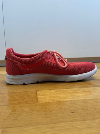 Zapatillas Vans color Coral