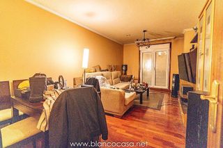 Piso en venta en Carballo