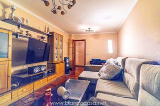 Piso en venta en Carballo