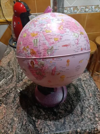 Lámpara Globo Terráqueo Infantil Rosa