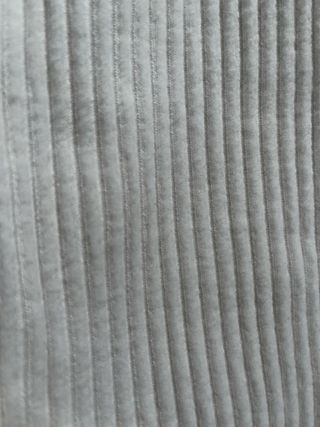 Jersey Zara canalé cuello alto blanco