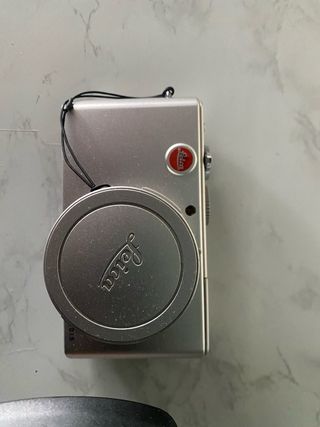 Fotocamera Leica D-Lux 2 con 2 batterie senza caricatore