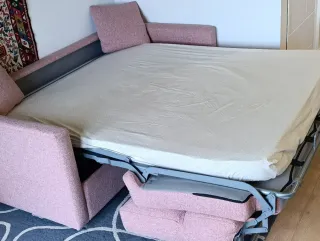 Sofá-cama, dos plazas, seminuevo. Medidas 95x185