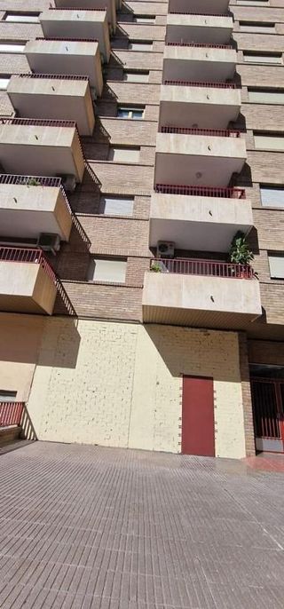 Local comercial en venta en Parque Palomar – Bombarda en Zaragoza