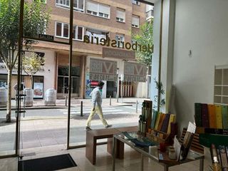 Local comercial en venta en Castilla - Hermida en Santander