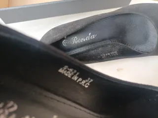 Zapatos de tacón negros