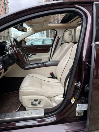 Jaguar XJ 3.0D 275cv Portfolio 2010