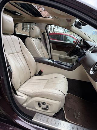 Jaguar XJ 3.0D 275cv Portfolio 2010