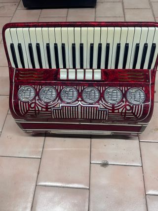 Fisarmonica Paolo Soprani Rossa