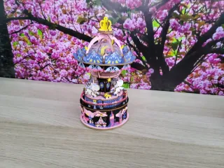 Bonito carrusel musical de unicornios