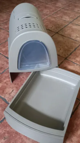 Box per sabbia per gatti chiuso con cassetto