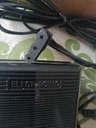 Pedal para máquina de coser