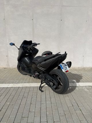 Yamaha Tmax 530 AKRAPOVIC
