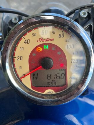 Indian Scout Azul/blanca 8.168 km reales