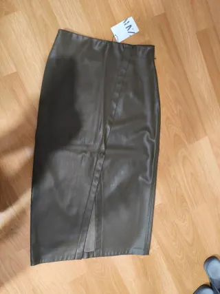 Falda Zara polipiel verde S