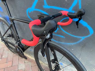 Bicicleta GUSTO COBRA 105 12V