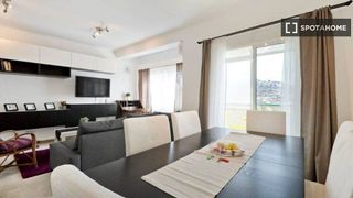 Piso en alquiler en El Turó de la Peira en Barcelona