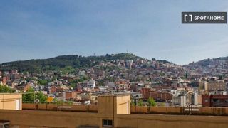 Piso en alquiler en El Turó de la Peira en Barcelona