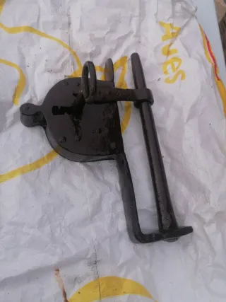 Candado antiguo siglo XIX