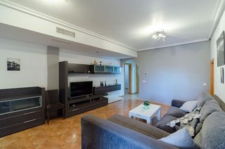 Piso en venta en Barrio de Peral en Cartagena