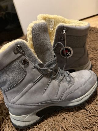 Botas de nieve grises