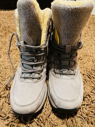 Botas de nieve grises