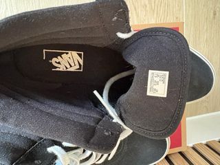 Zapatillas Vans Altas Negras y Blancas